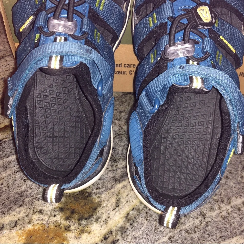 Keen Kids Newport Neo H2 Watershoes, Size 12, Color: Legion Blue/Moss, like new.